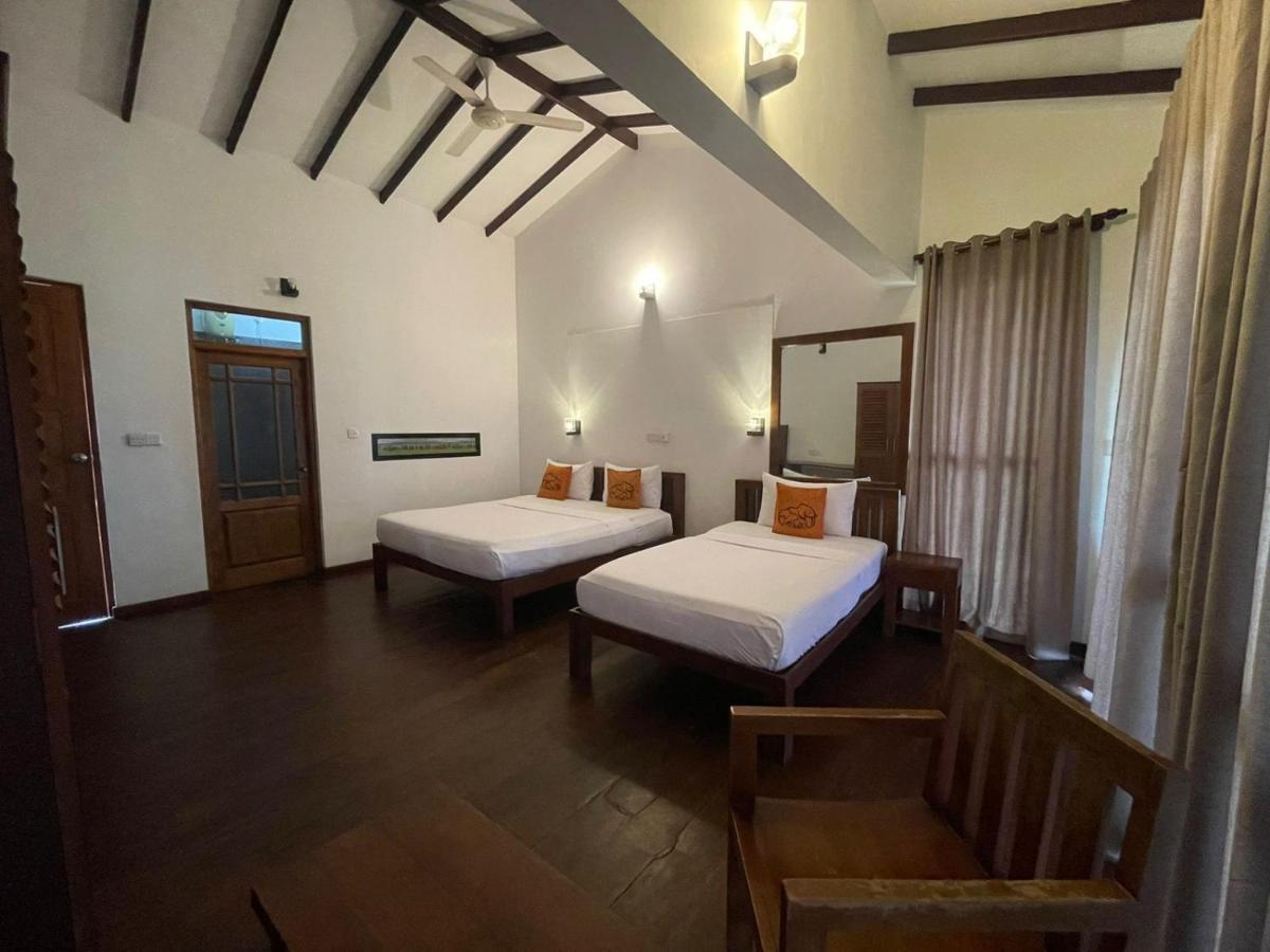 Hotel Lake Park Polonnaruwa Exterior photo