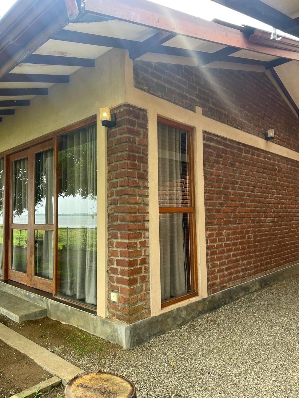 Hotel Lake Park Polonnaruwa Exterior photo